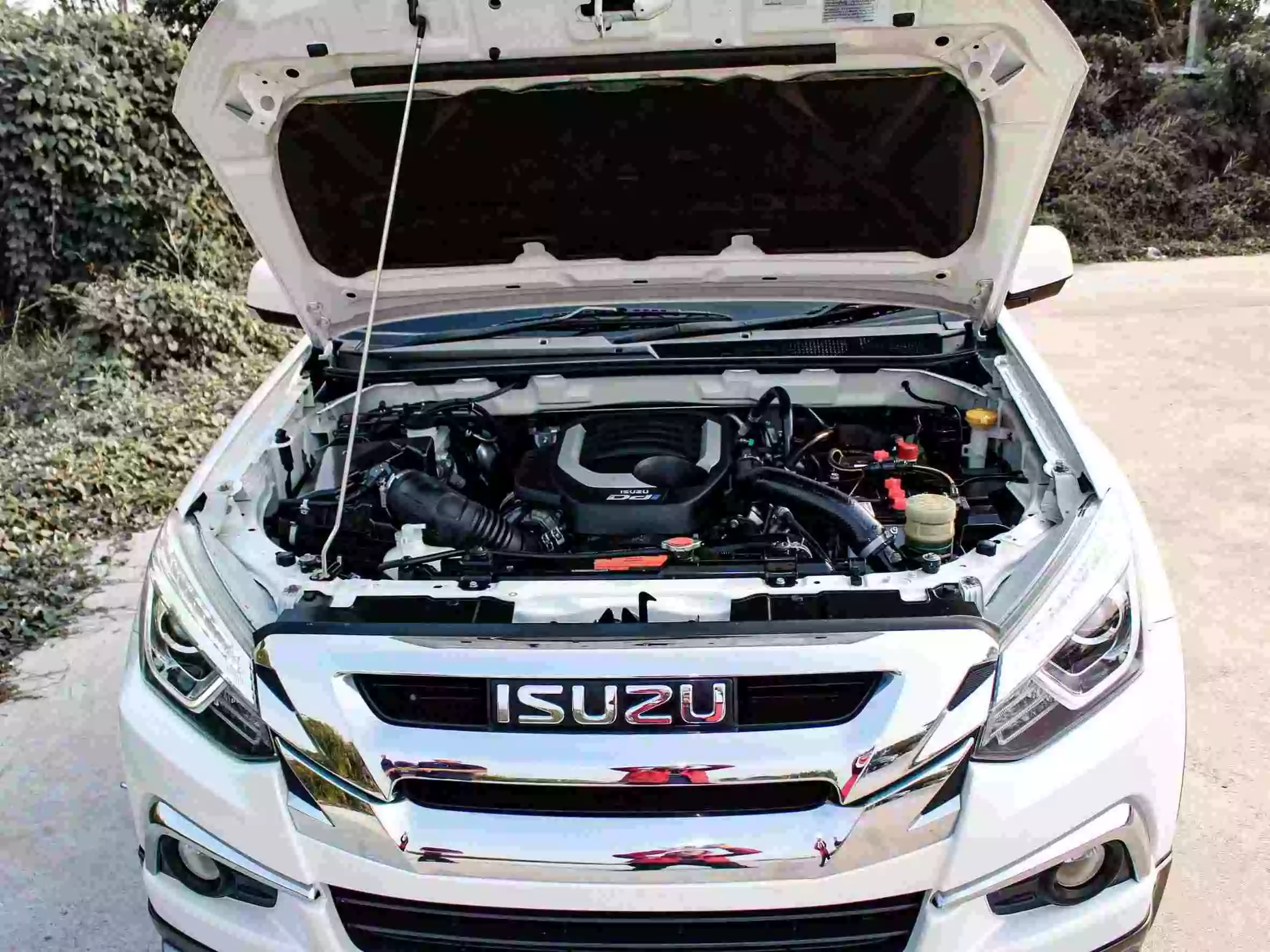 2019 ISUZU MUX 1.9 (DVD Navi)