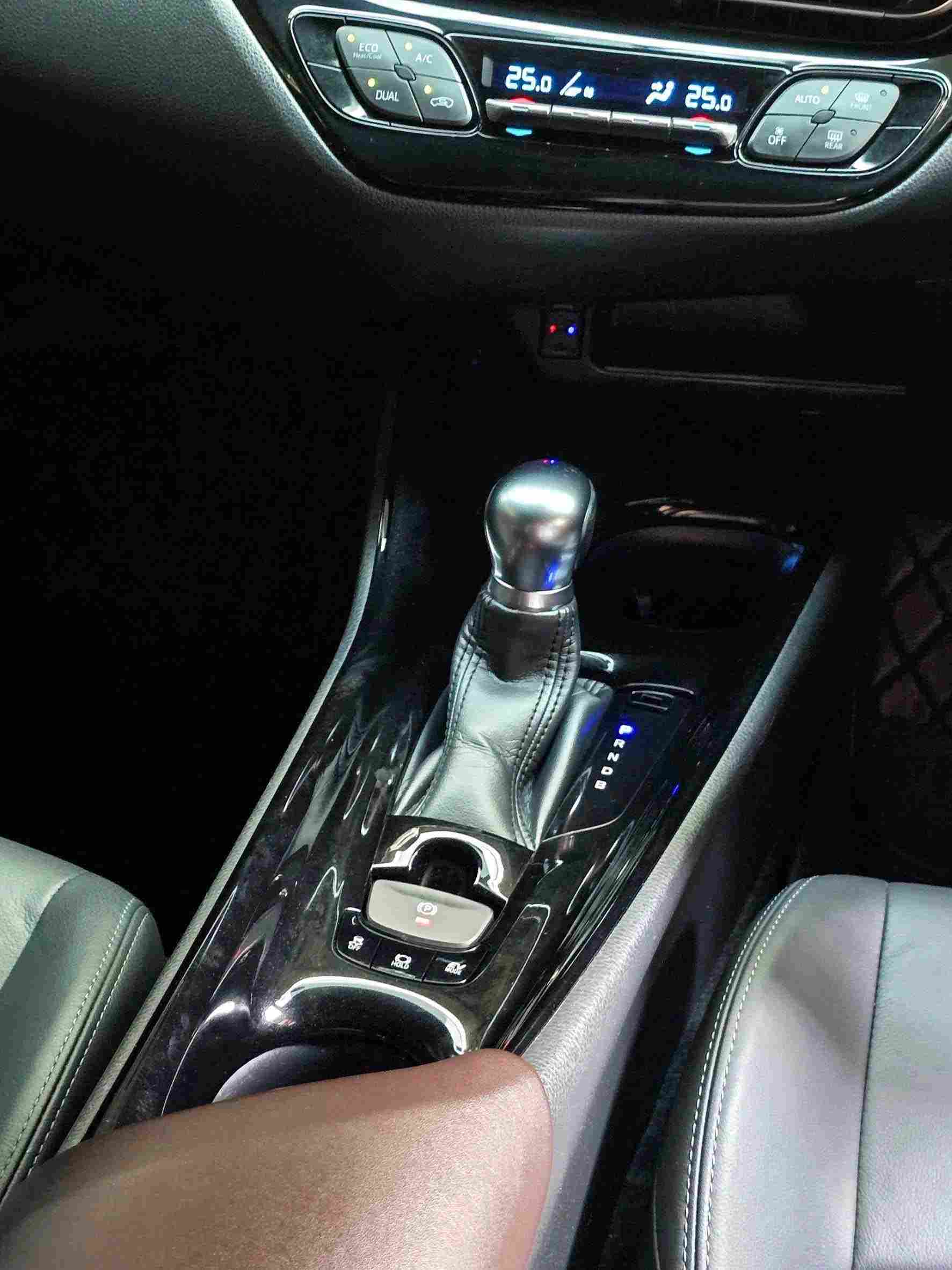 2018 TOYOTA CHR 1.8 Mid Hybrid