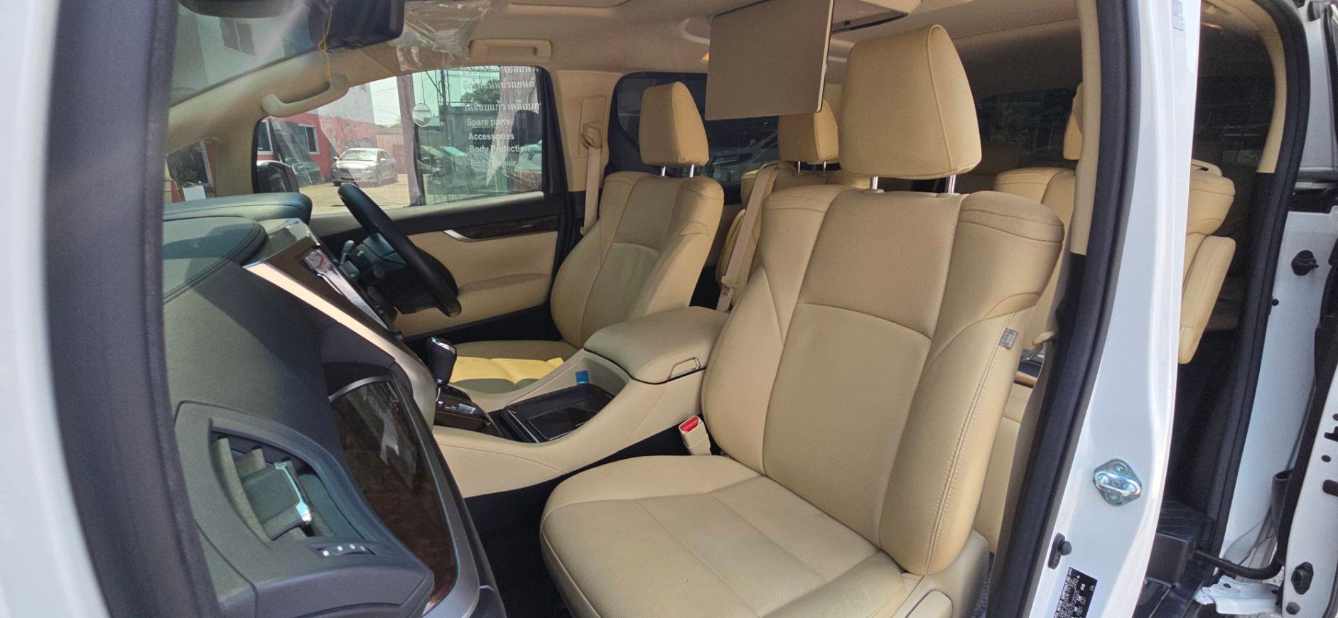 2021 Toyota Alphard 2.5 Hybrid X E Four