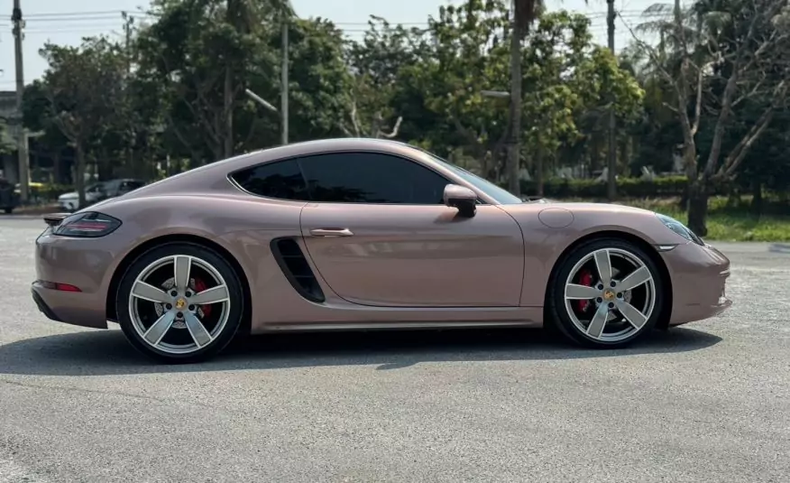 2017 Porsche 718 Cayman