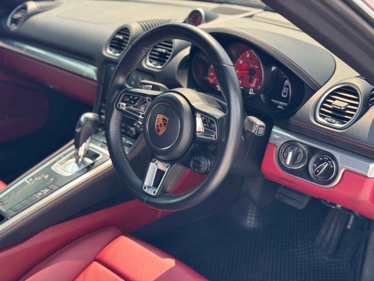 2017 Porsche 718 Cayman