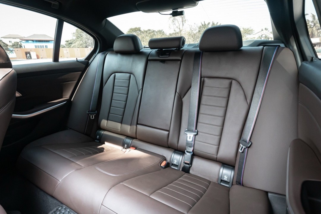 2023 BMW 330e M Sport LCI