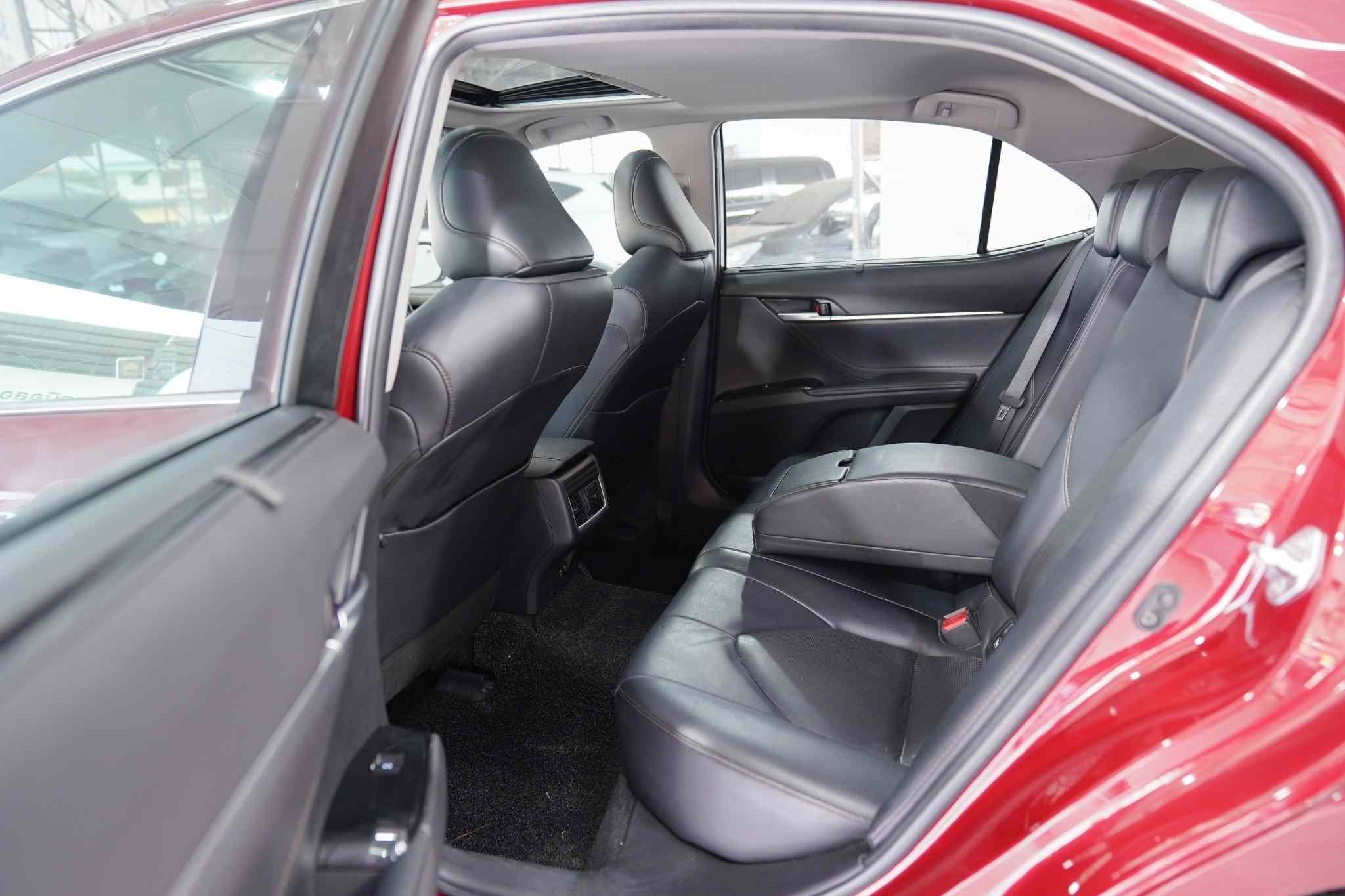 2018 TOYOTA CAMRY 2.5G AT