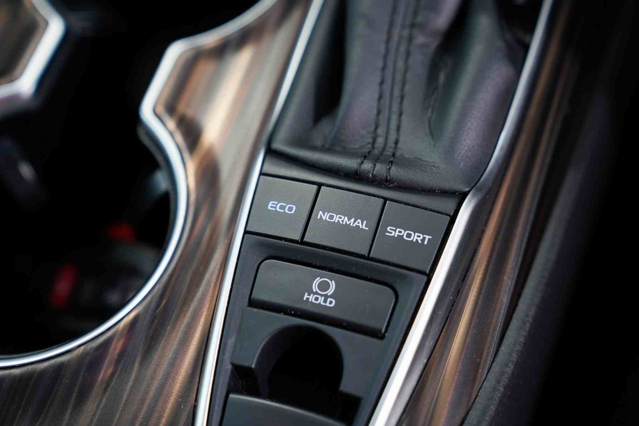 2018 TOYOTA CAMRY 2.5G AT