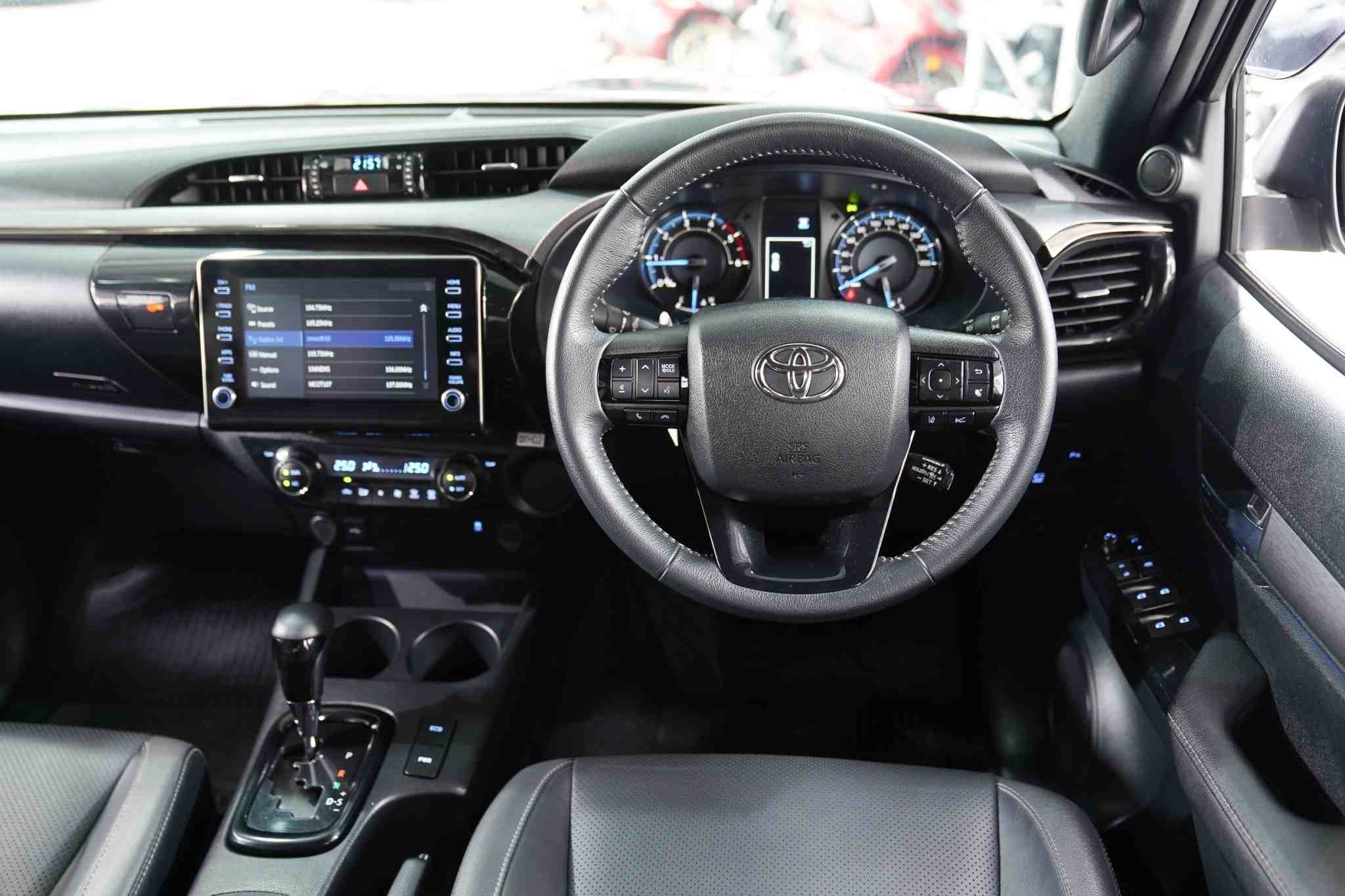 2024 TOYOTA REVO DOUBLE CAB 2.4 ROCCO AT