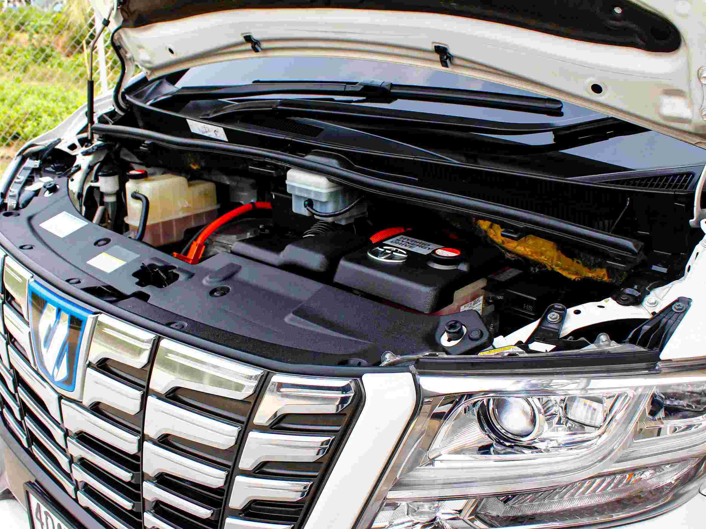 2015 TOYOTA ALPHARD 2.5 HYBRID G