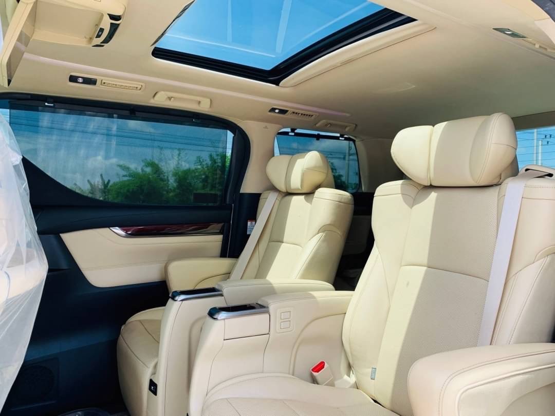 2017 TOYOTA ALPHARD 2.5 HYBRID GF E-FOUR 4WD