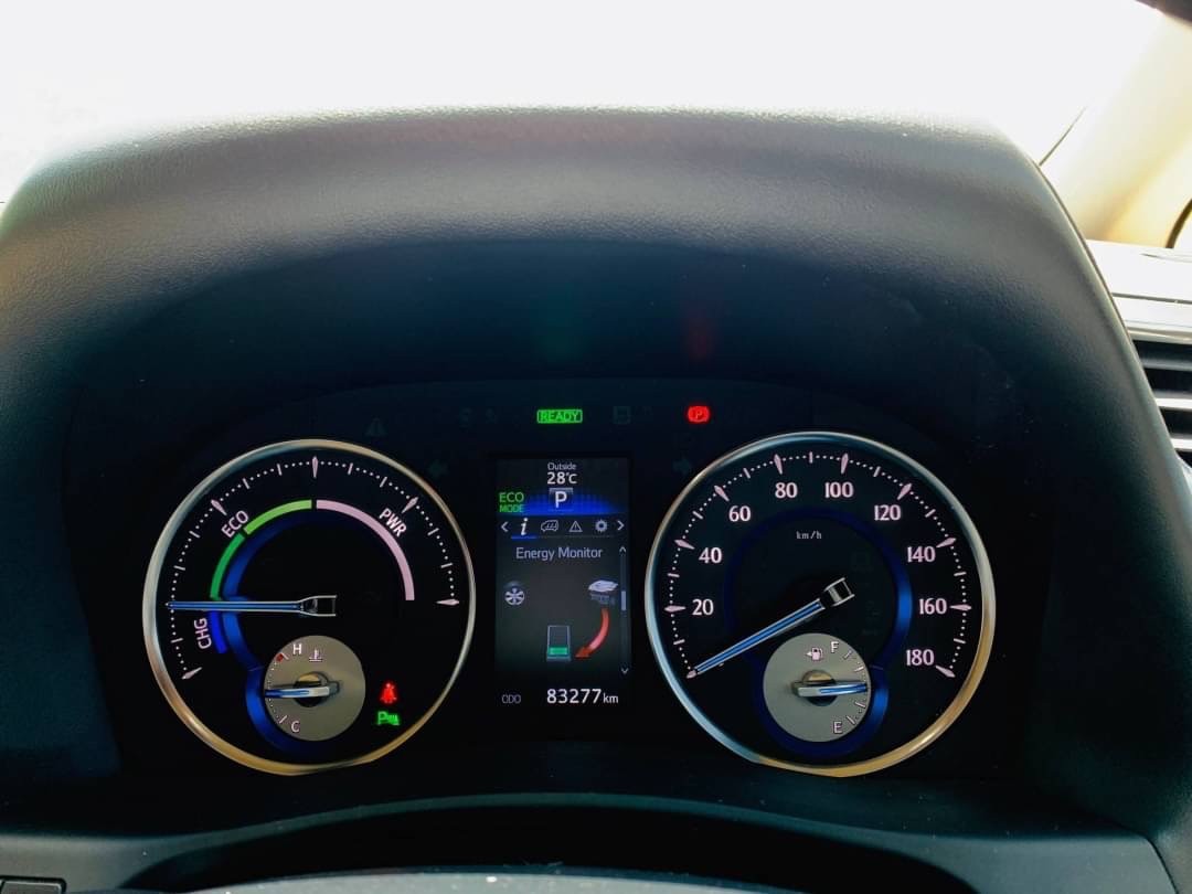 2017 TOYOTA ALPHARD 2.5 HYBRID GF E-FOUR 4WD
