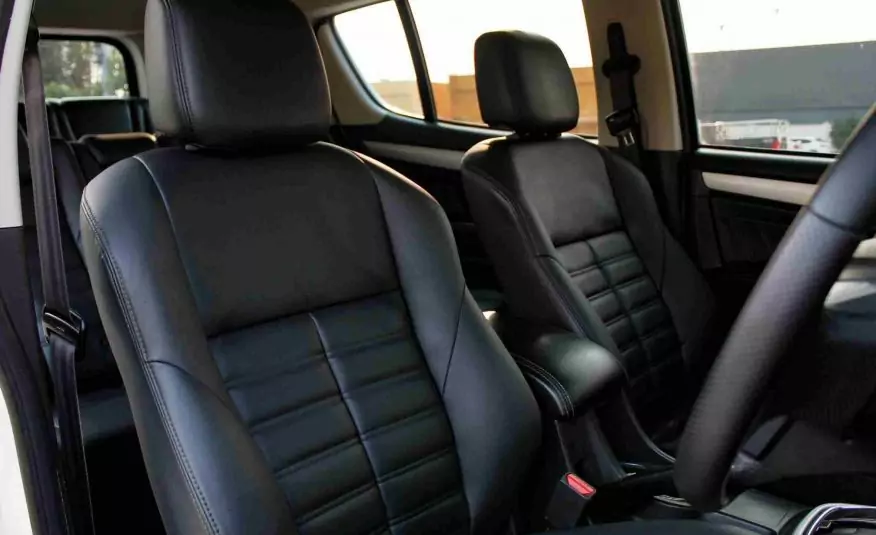 2019 ISUZU MUX 1.9 (DVD Navi)