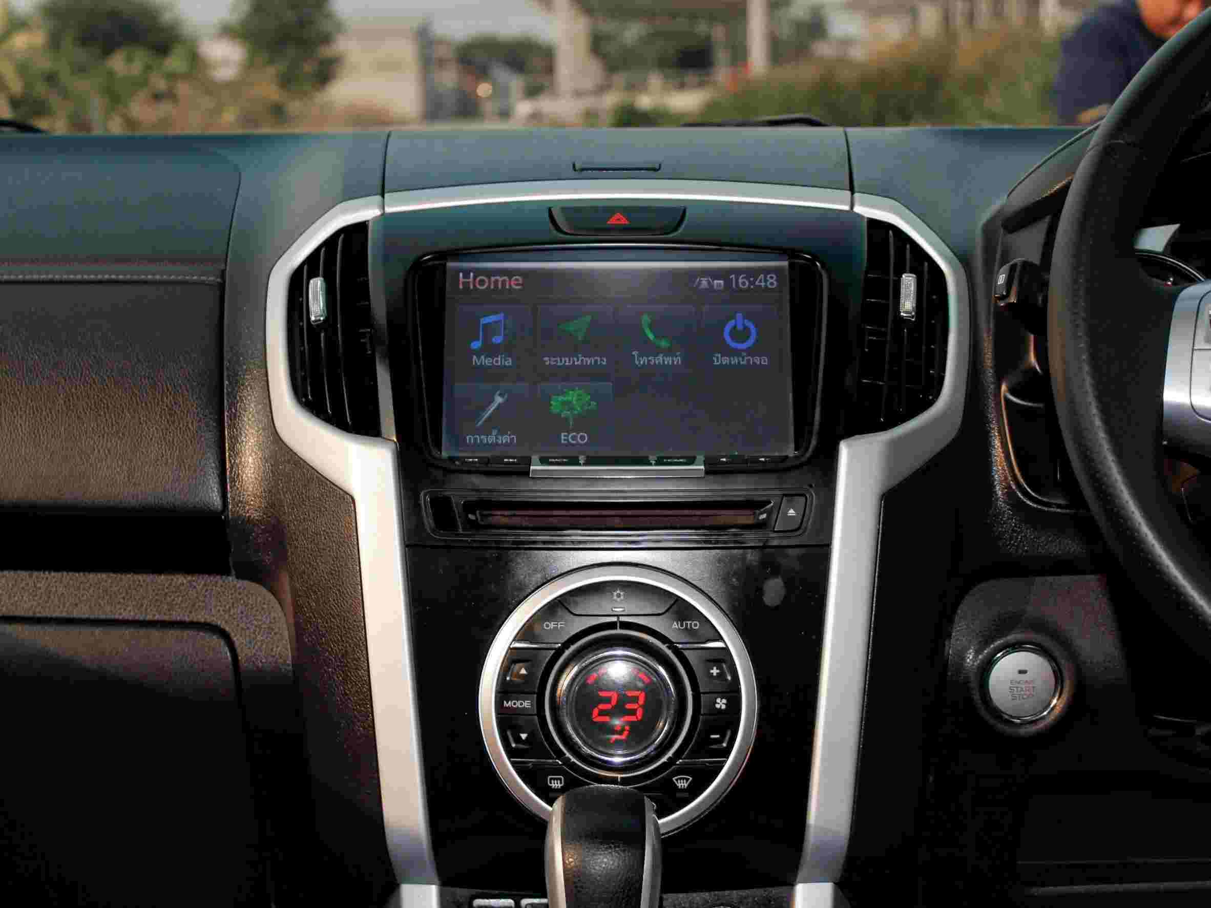 2019 ISUZU MUX 1.9 (DVD Navi)