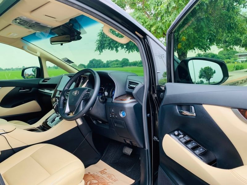 2019 TOYOTA ALPHARD 2.5 HYBRID X E-FOUR 4WD