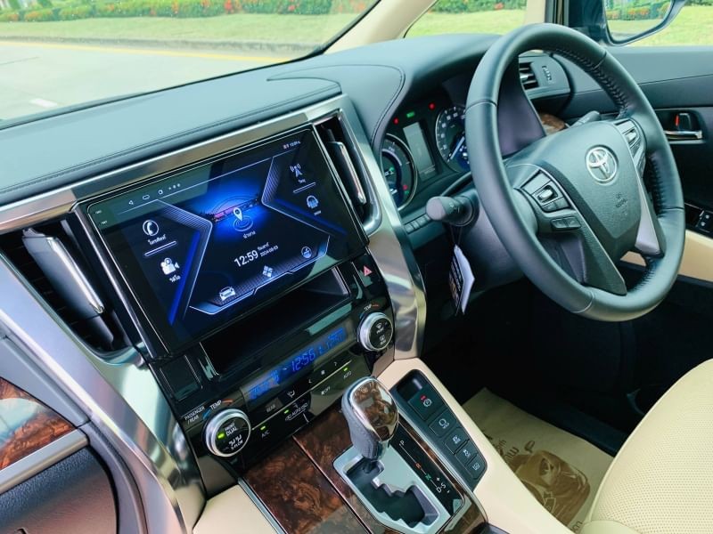 2019 TOYOTA ALPHARD 2.5 HYBRID X E-FOUR 4WD
