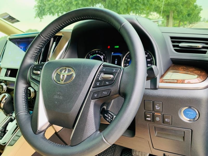 2019 TOYOTA ALPHARD 2.5 HYBRID X E-FOUR 4WD