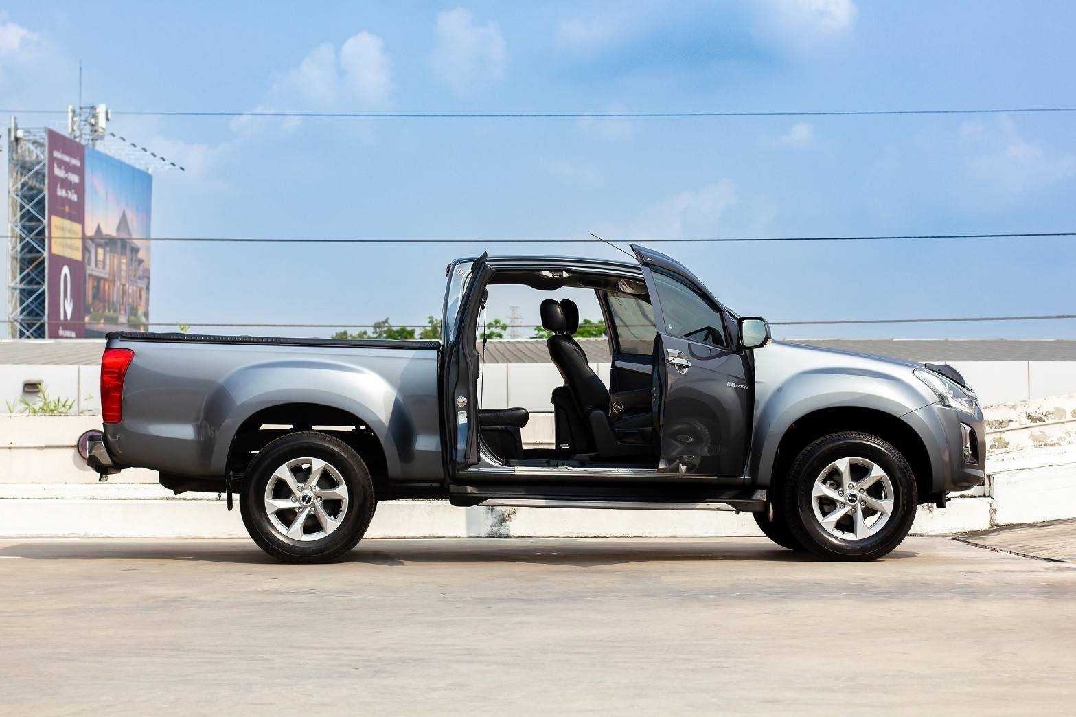 2019 ISUZU DMax Hi-lander Space Cab 1.9Z 6M/T