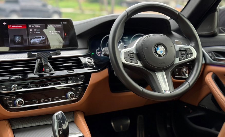 2019 BMW 530e M Sport