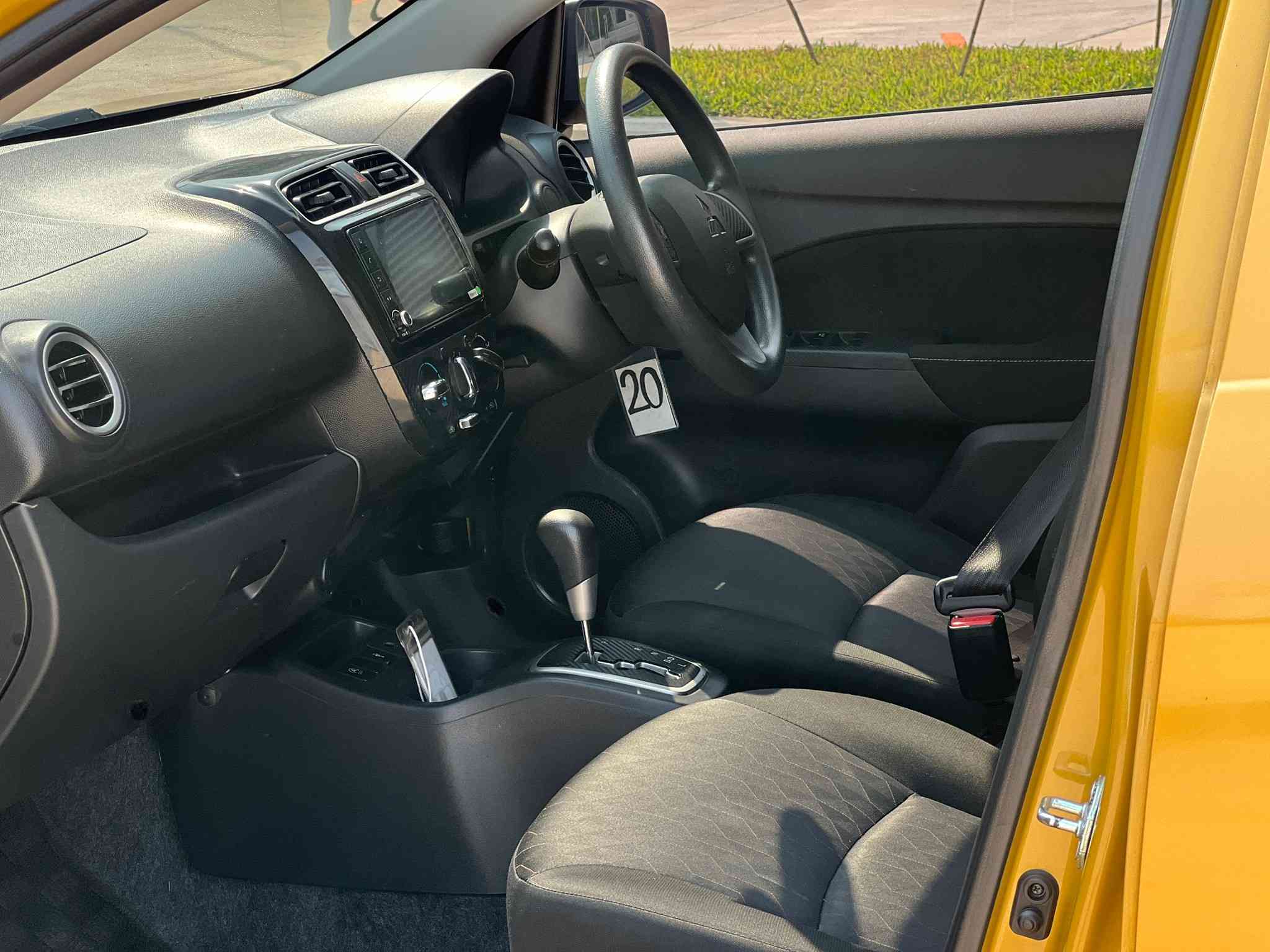 2020 MITSUBISHI MIRAGE 1.2 GLX (MNC)