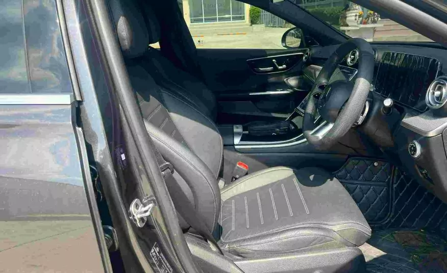 2023 Mercedes Benz C350e AMG Dynamic (W206)