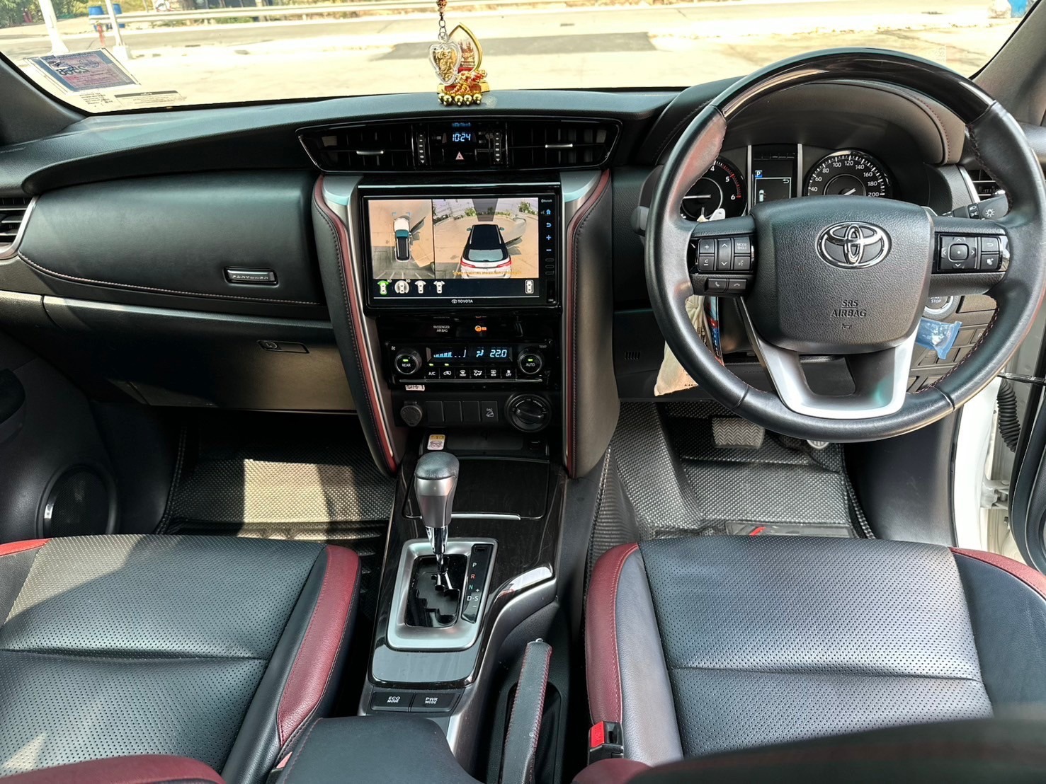 2022 TOYOTA FORTUNER 2.4 LEGENDER 4WD BLACK TOP