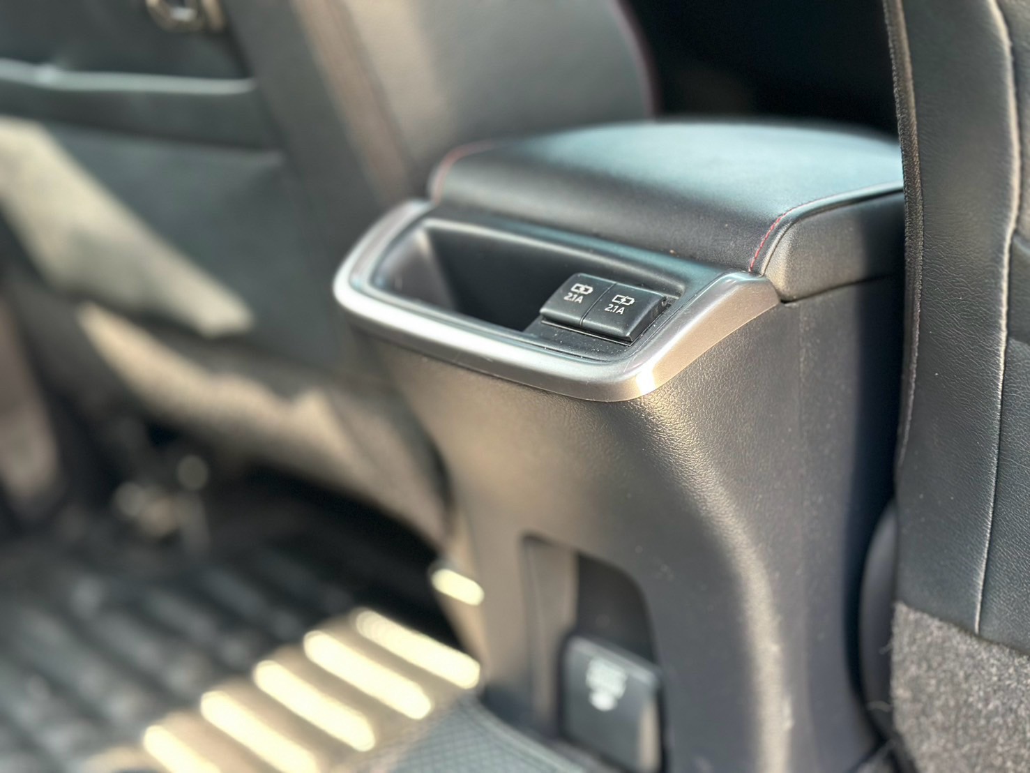 2022 TOYOTA FORTUNER 2.4 LEGENDER 4WD BLACK TOP