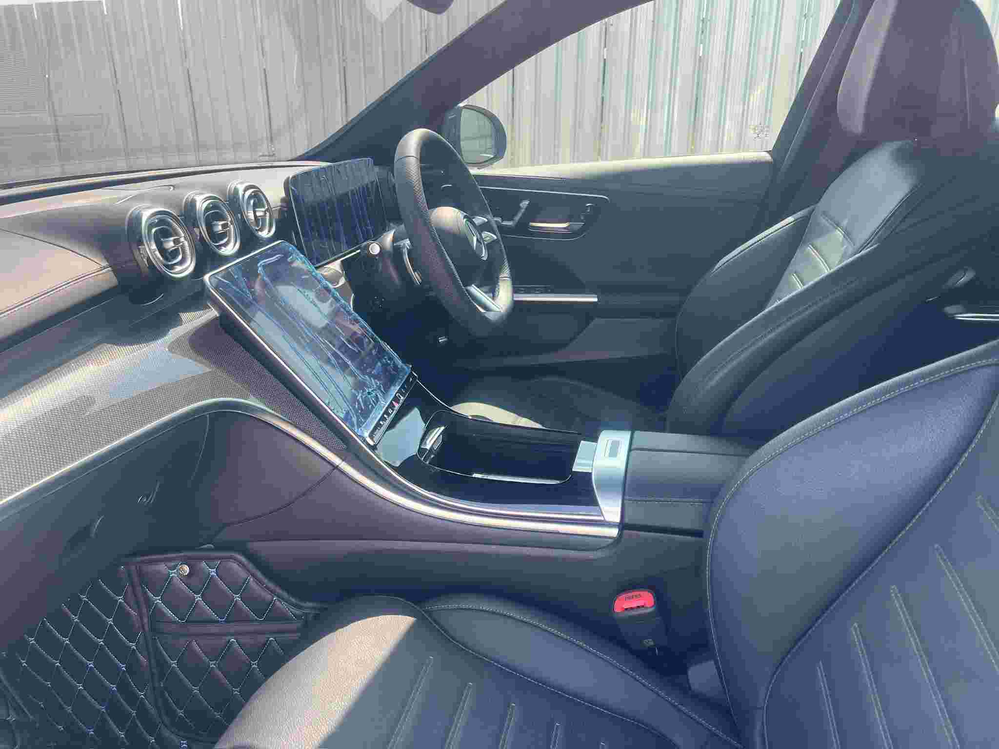 2023 Mercedes Benz C350e AMG Dynamic (W206)