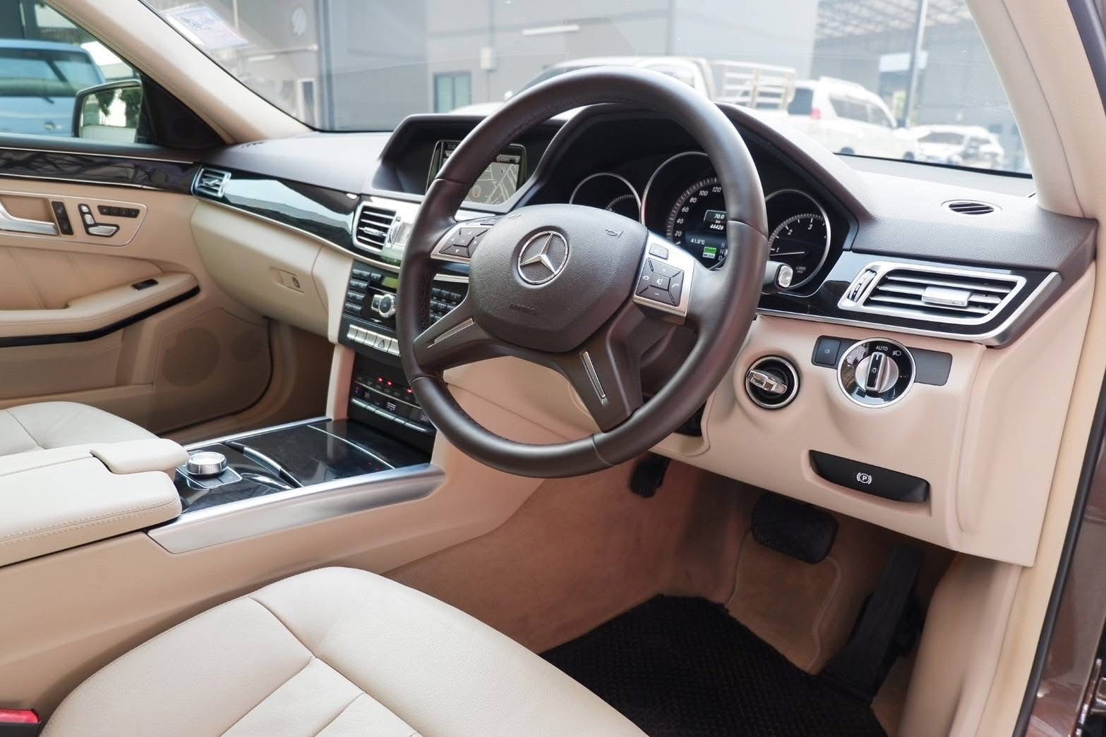 2015 BENZ E300 BLUETEC HYBRID EXCLUSIVE