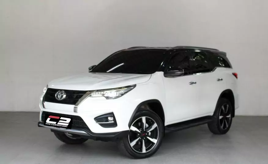 2019 TOYOTA FORTUNER 2WD 2.8 TRD SPORTIVO AT