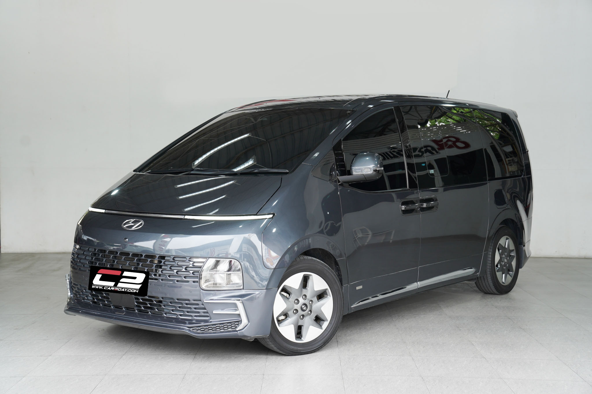 2022 HYUNDAI STARIA 2.2 SEL 8AT