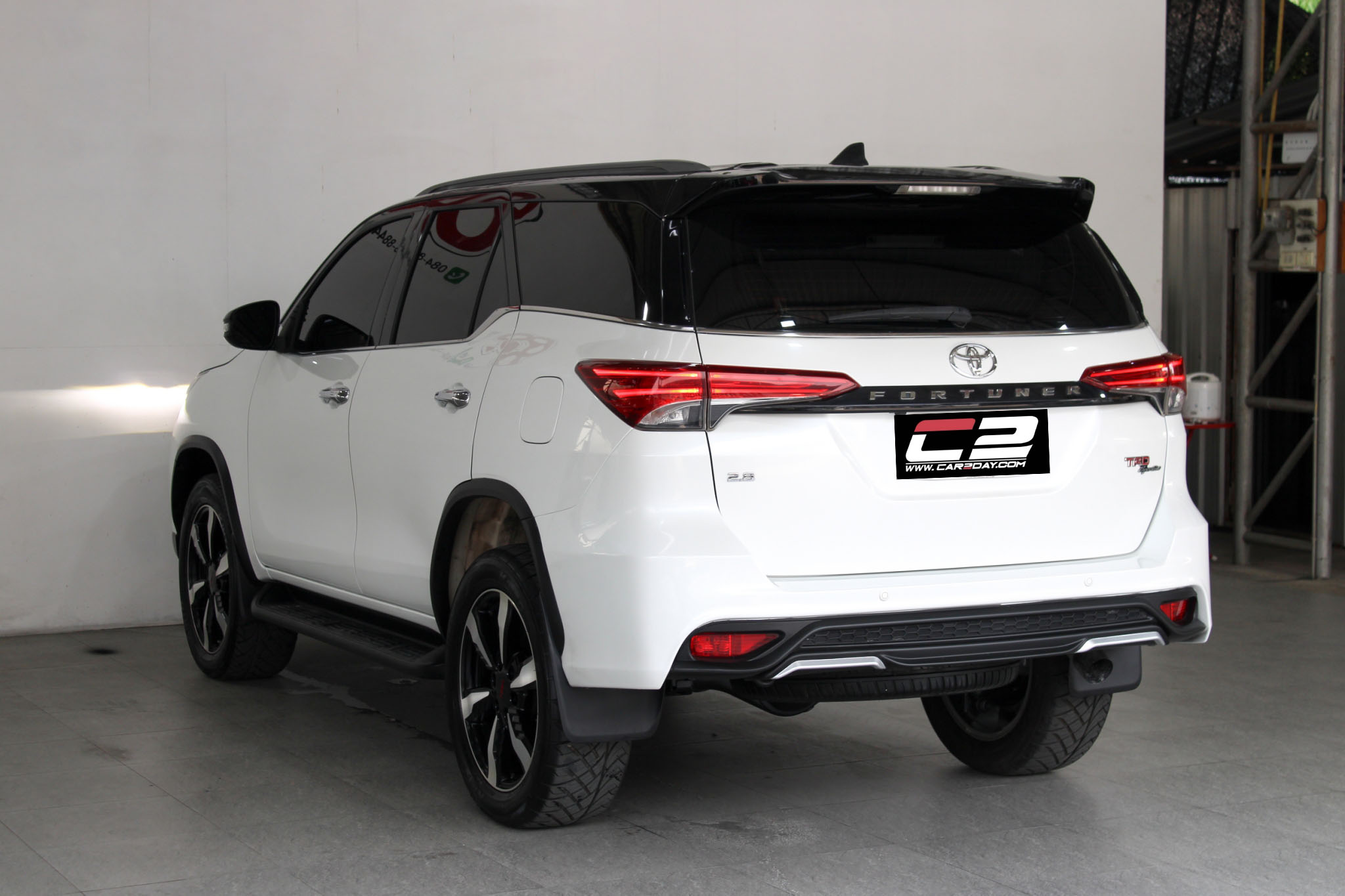 2019 TOYOTA FORTUNER 2WD 2.8 TRD SPORTIVO AT