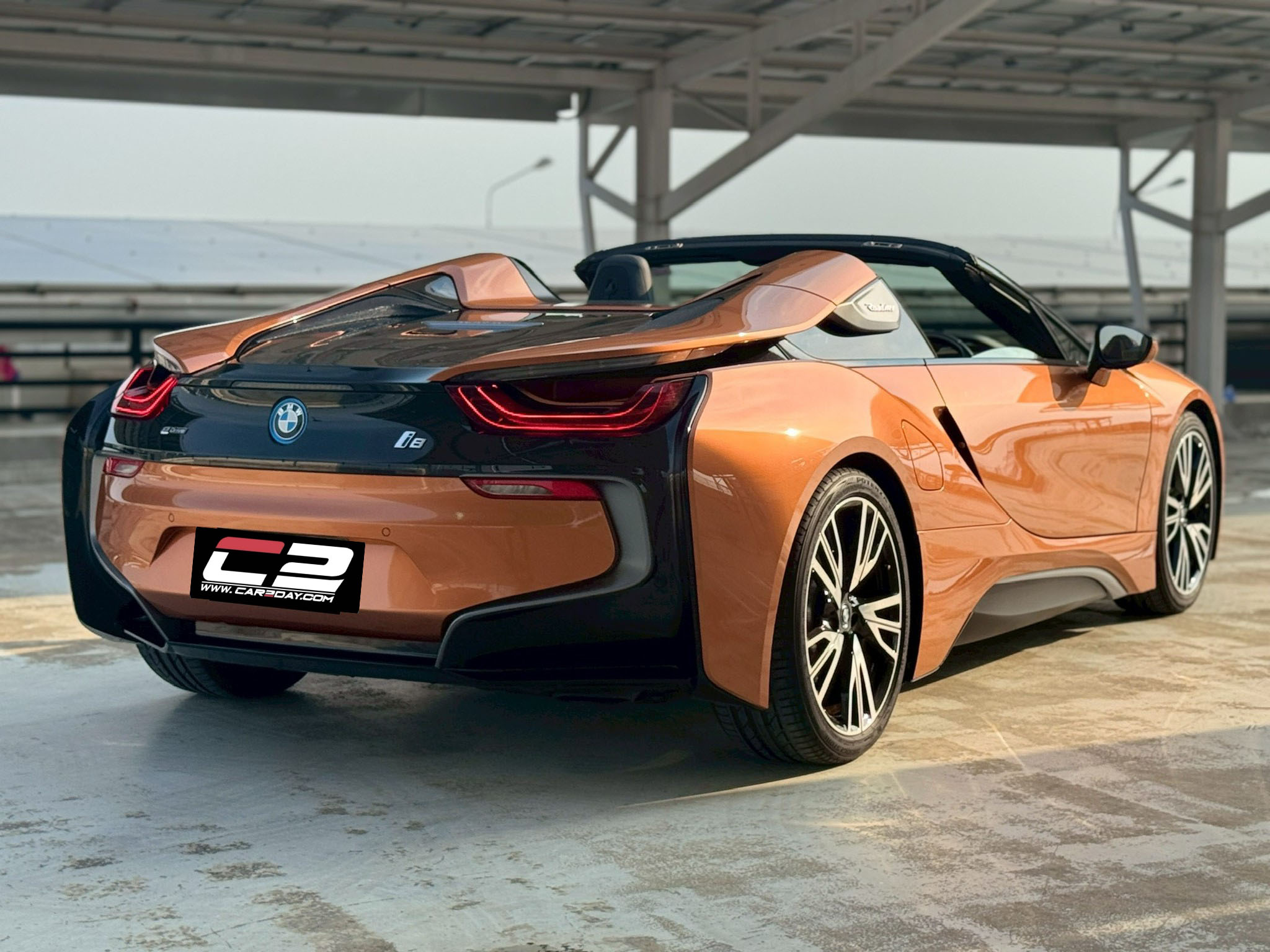 2021 BMW i8 Roadster