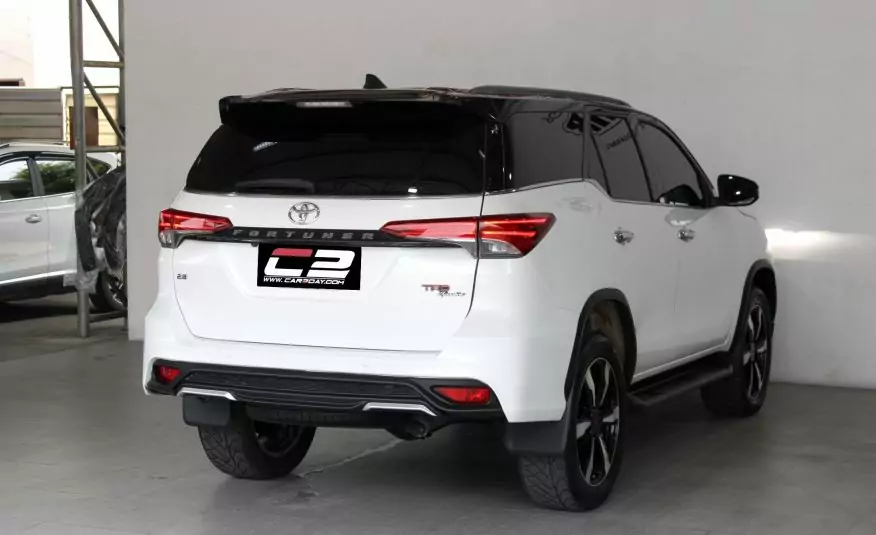 2019 TOYOTA FORTUNER 2WD 2.8 TRD SPORTIVO AT