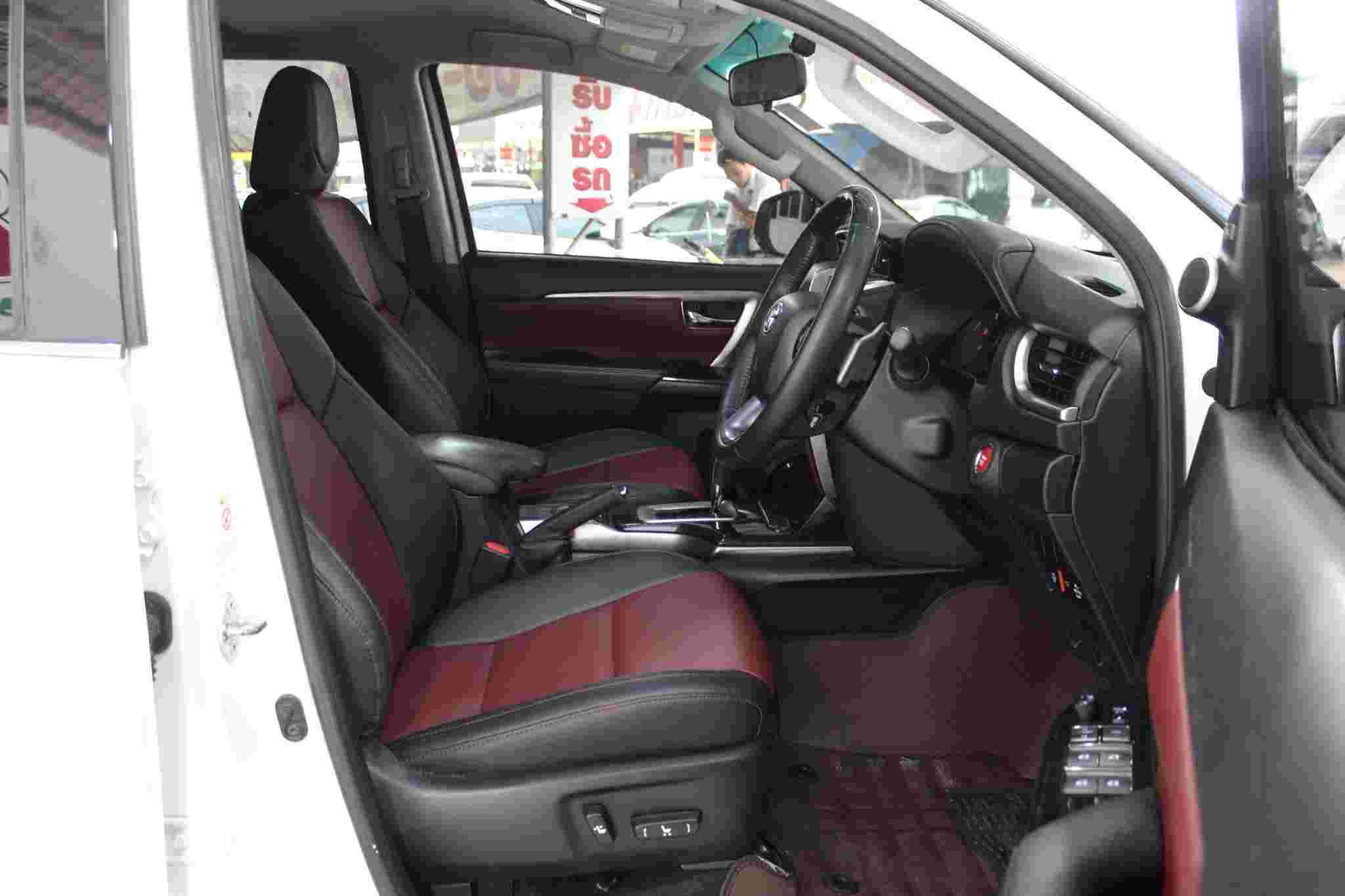 2019 TOYOTA FORTUNER 2WD 2.8 TRD SPORTIVO AT