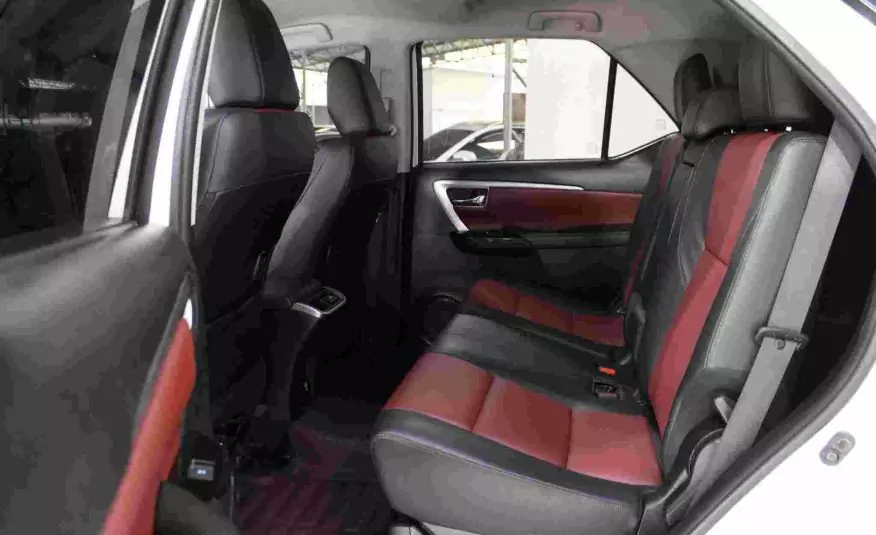 2019 TOYOTA FORTUNER 2WD 2.8 TRD SPORTIVO AT