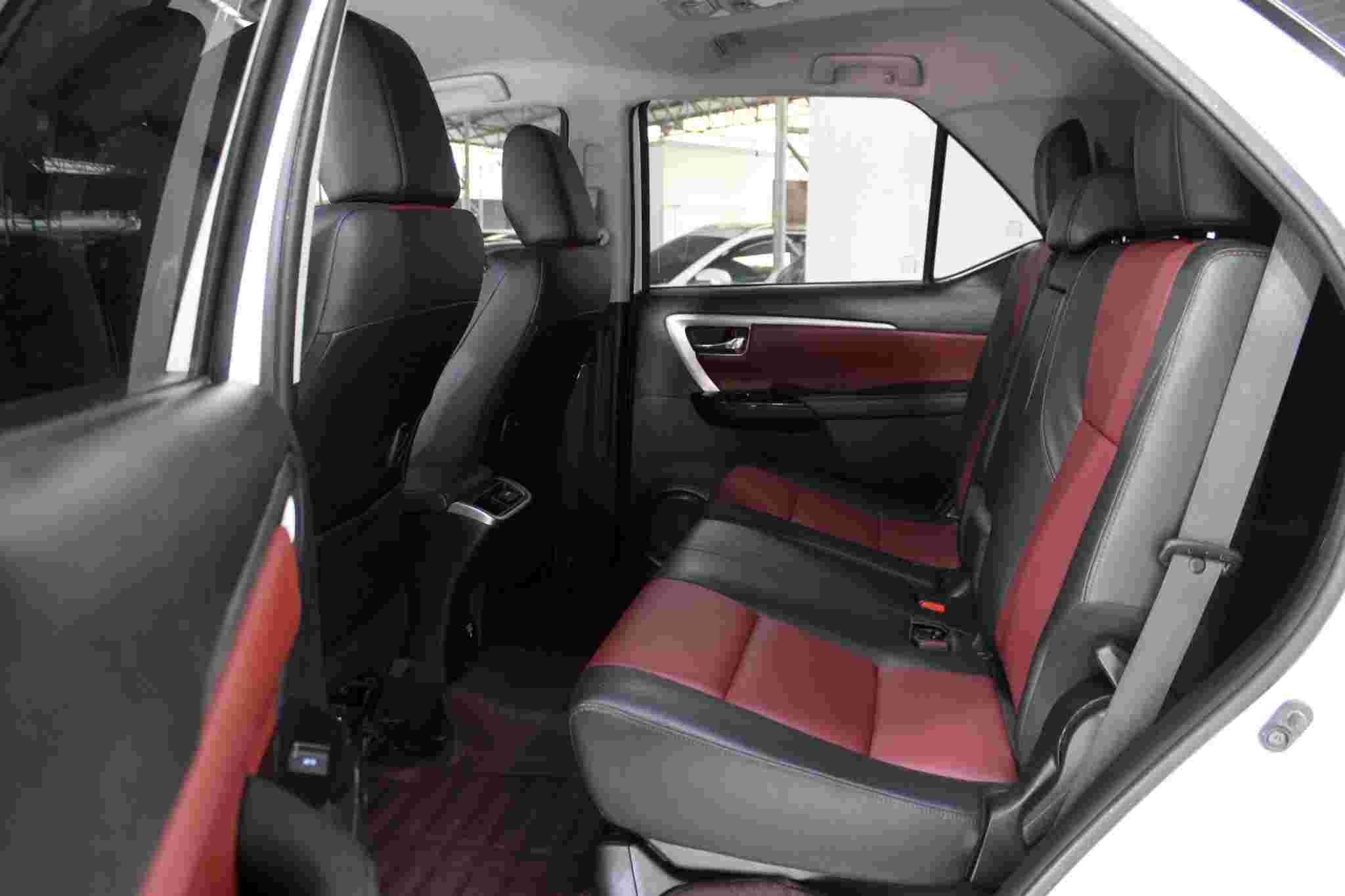 2019 TOYOTA FORTUNER 2WD 2.8 TRD SPORTIVO AT