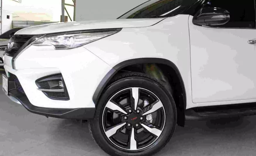 2019 TOYOTA FORTUNER 2WD 2.8 TRD SPORTIVO AT