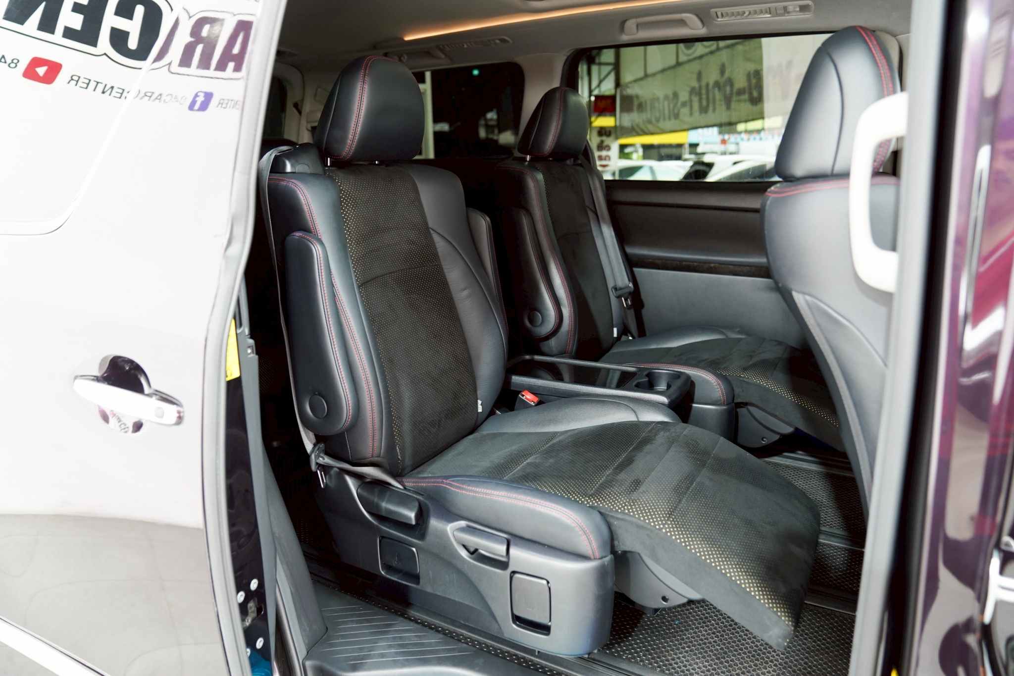 2014 TOYOTA VELLFIRE 2.4 V AT