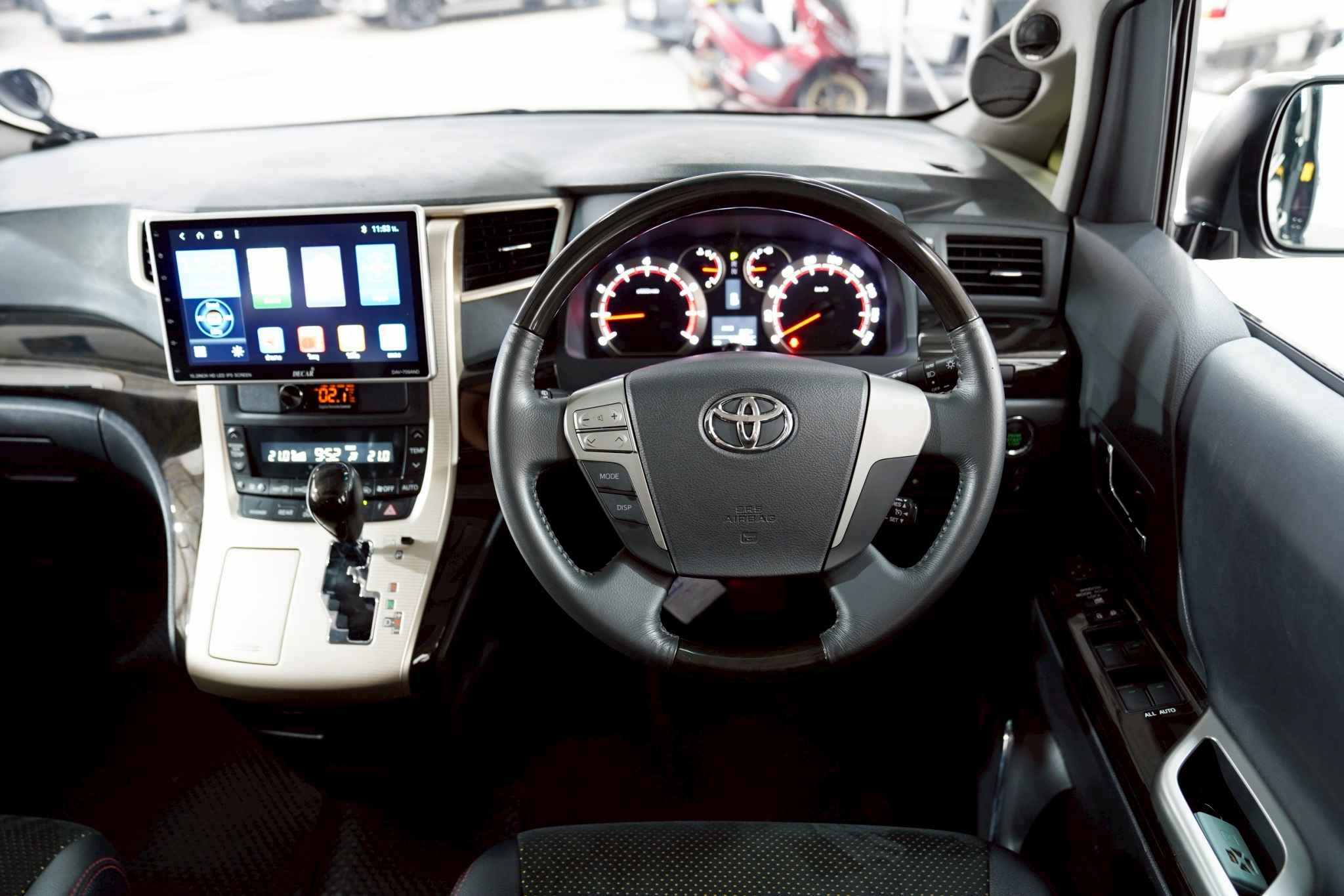 2014 TOYOTA VELLFIRE 2.4 V AT