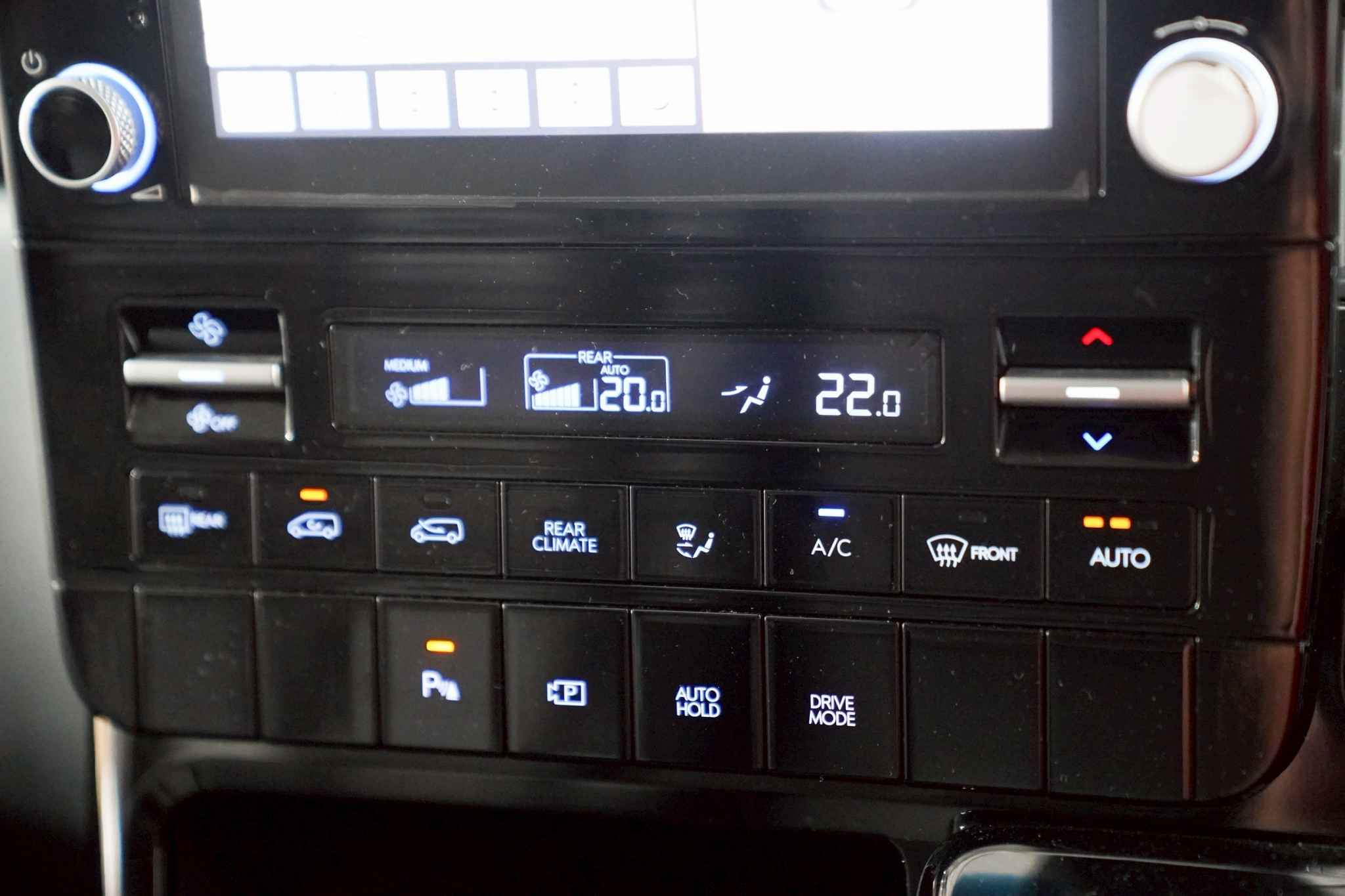 2022 HYUNDAI STARIA 2.2 SEL 8AT