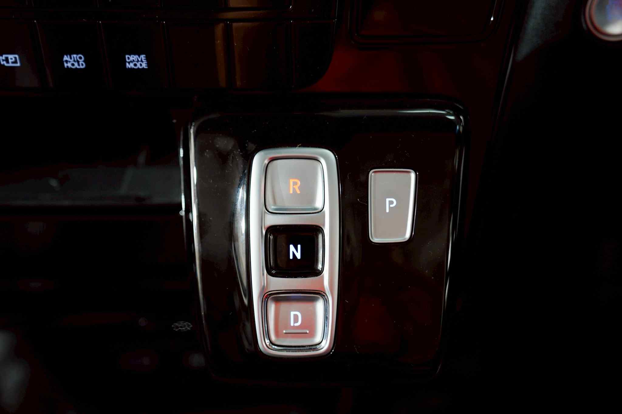 2022 HYUNDAI STARIA 2.2 SEL 8AT