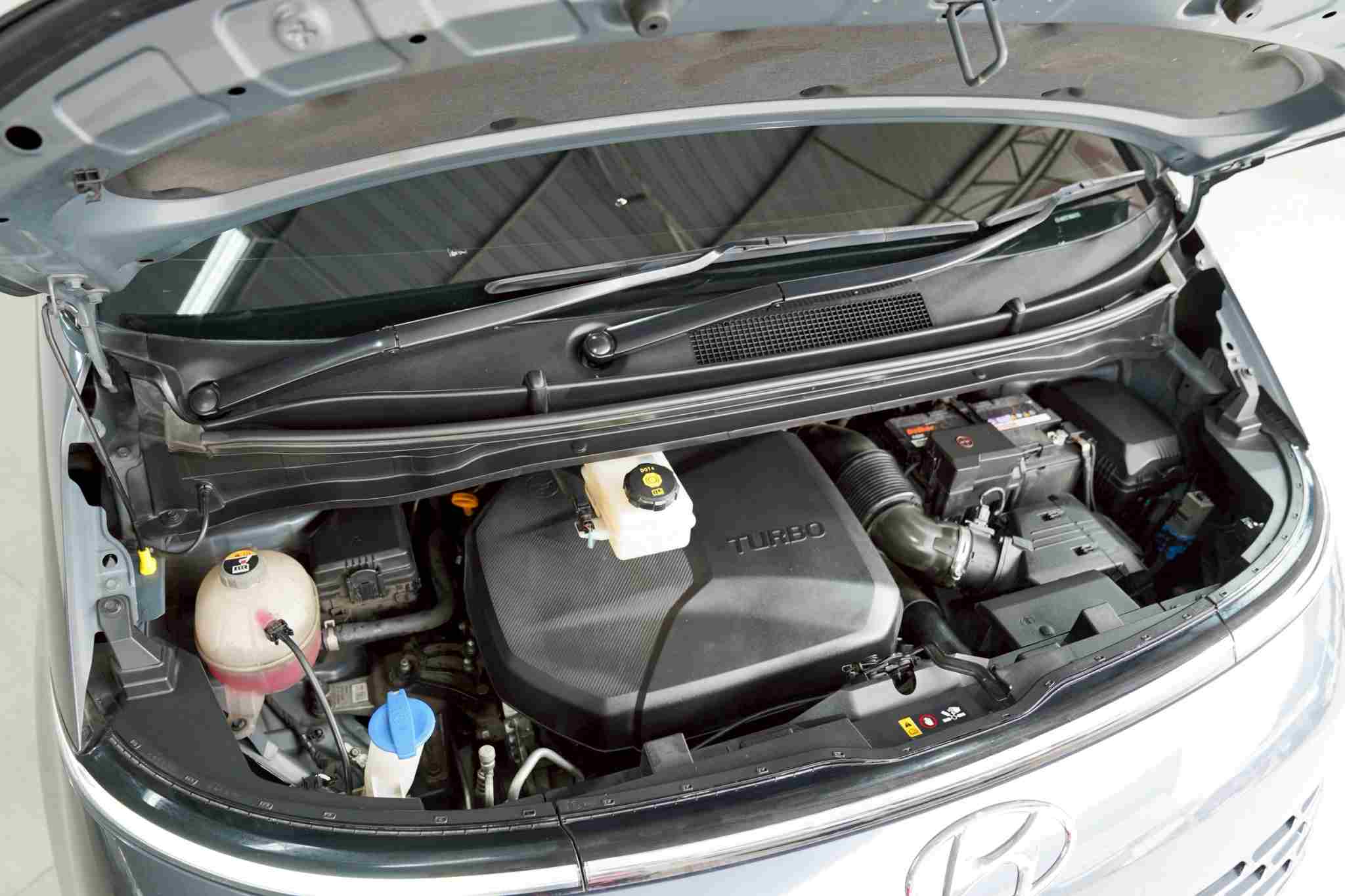 2022 HYUNDAI STARIA 2.2 SEL 8AT