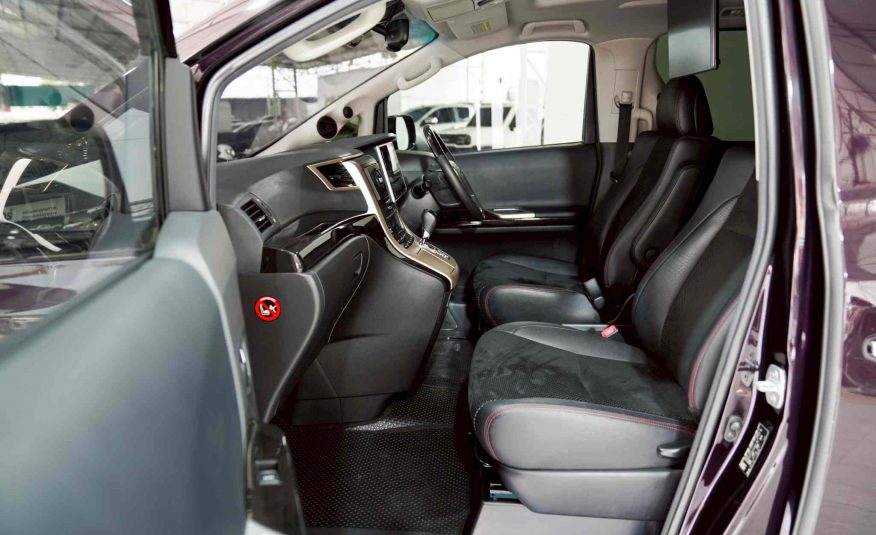 2014 TOYOTA VELLFIRE 2.4 V AT