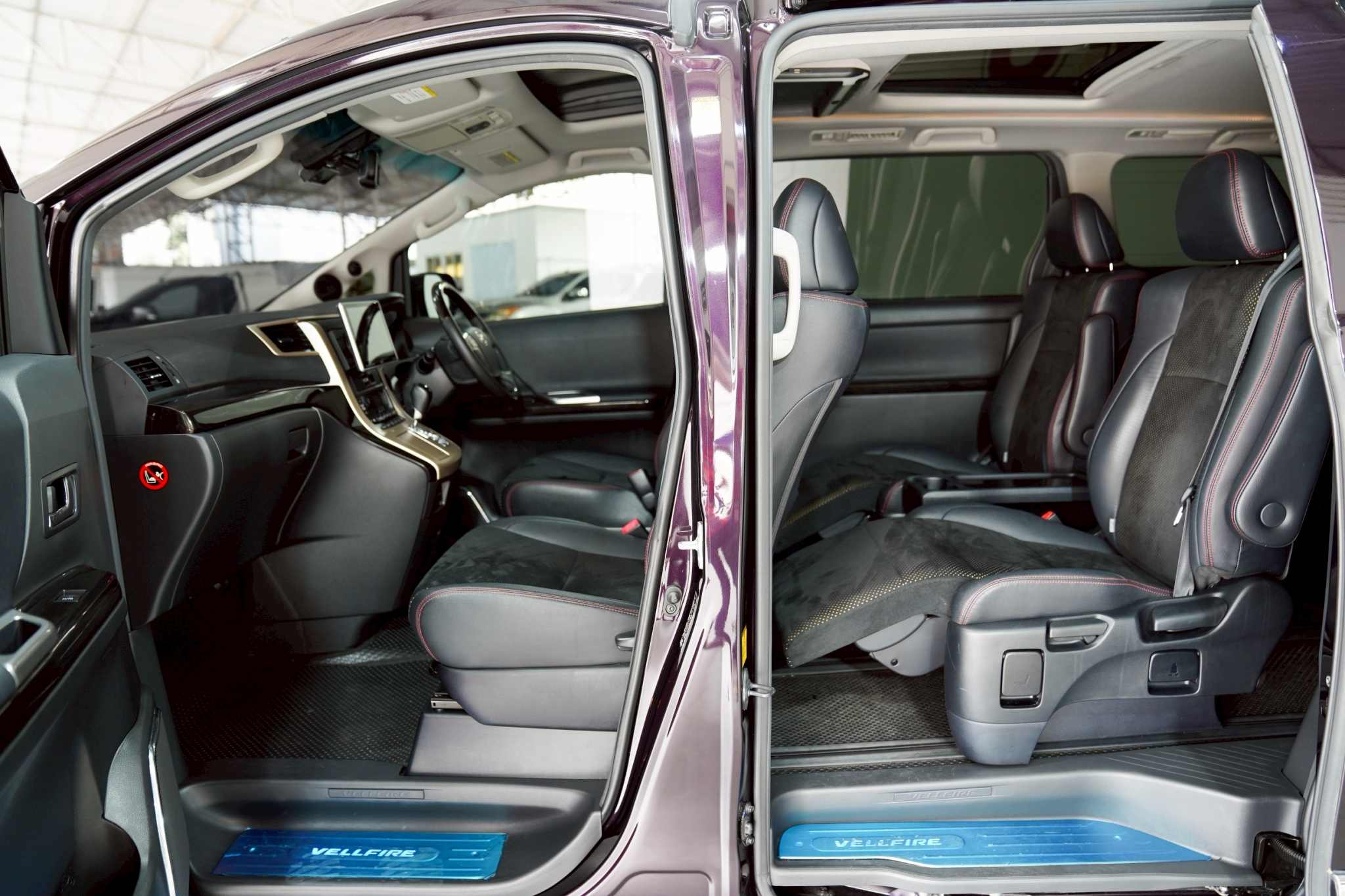 2014 TOYOTA VELLFIRE 2.4 V AT