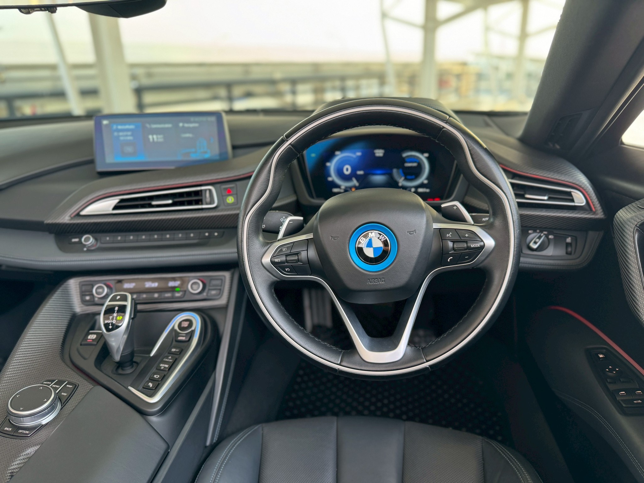 2021 BMW i8 Roadster