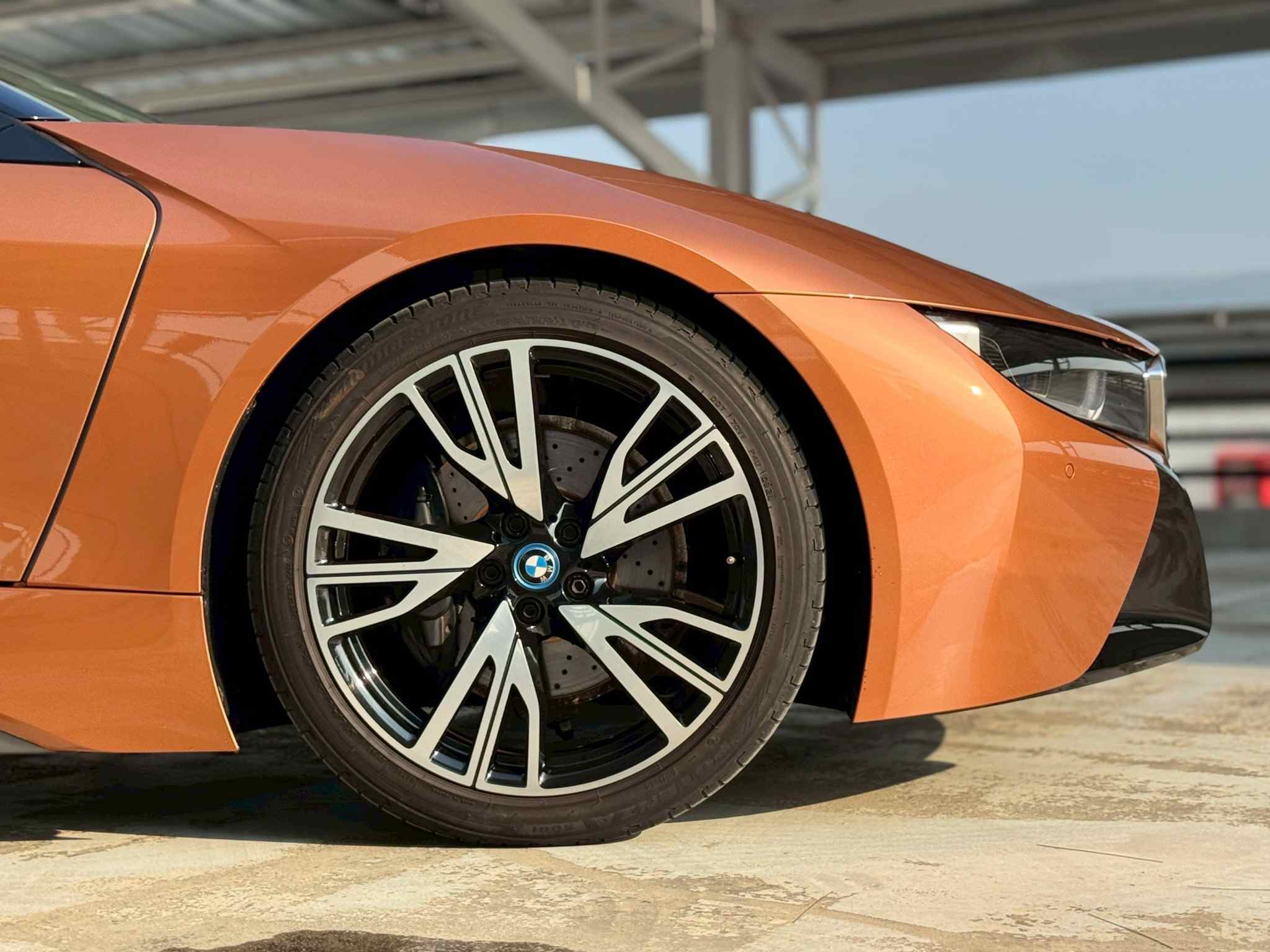2021 BMW i8 Roadster