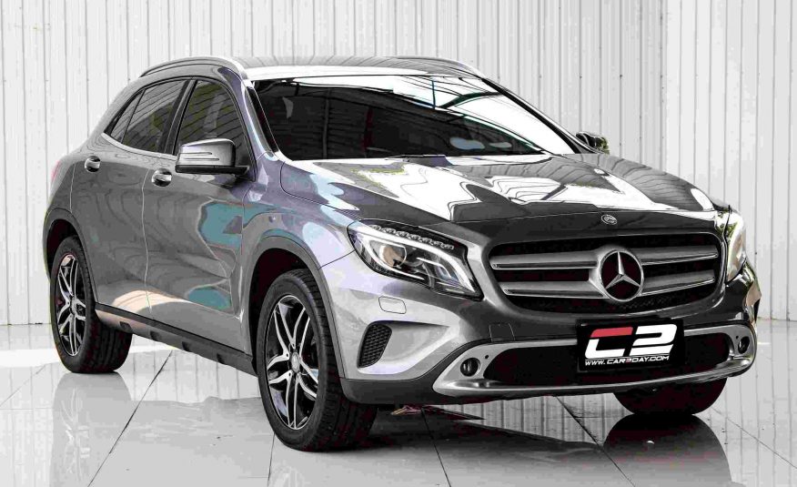 2017 BENZ GLA-CLASS 200