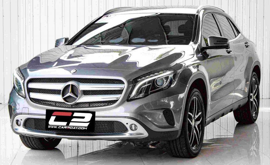 2017 BENZ GLA-CLASS 200
