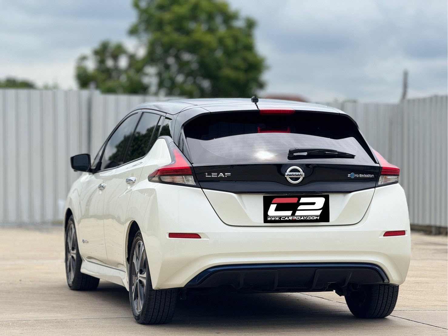 2019 NISSAN LEAF Hatch 4dr FWD (CBU,EV)