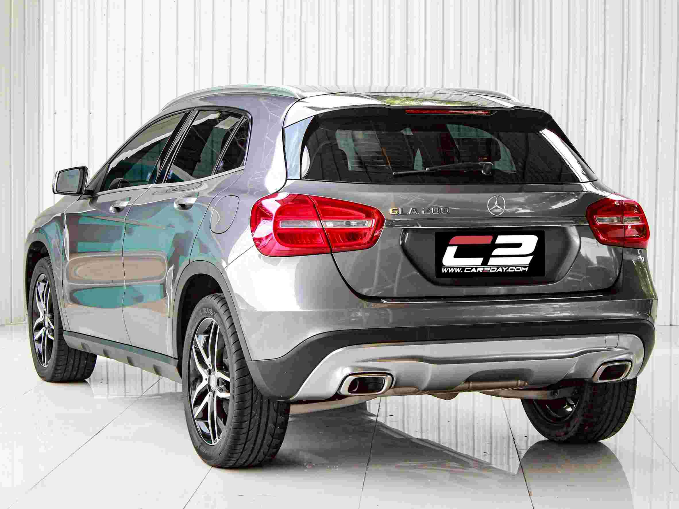 2017 BENZ GLA-CLASS 200