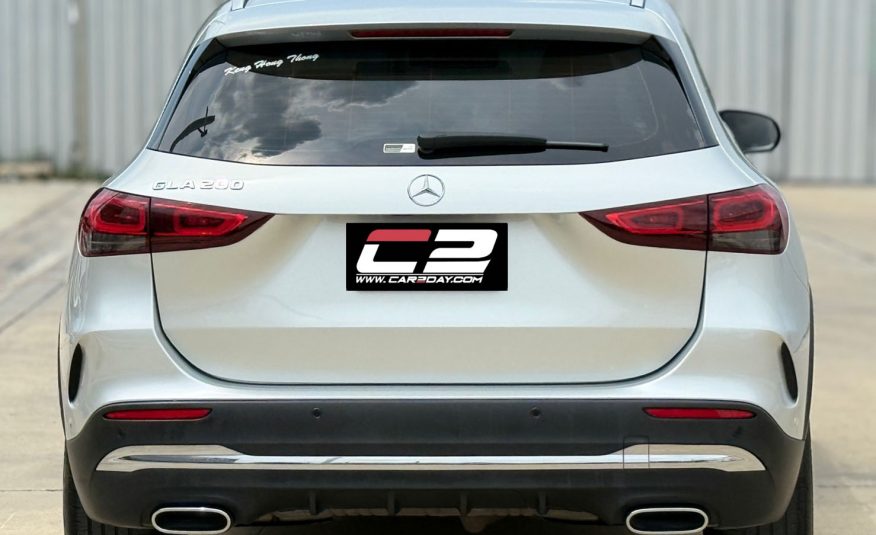 2022 Mercedes-Benz GLA200 AMG