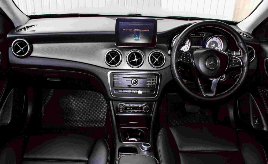 2017 BENZ GLA-CLASS 200