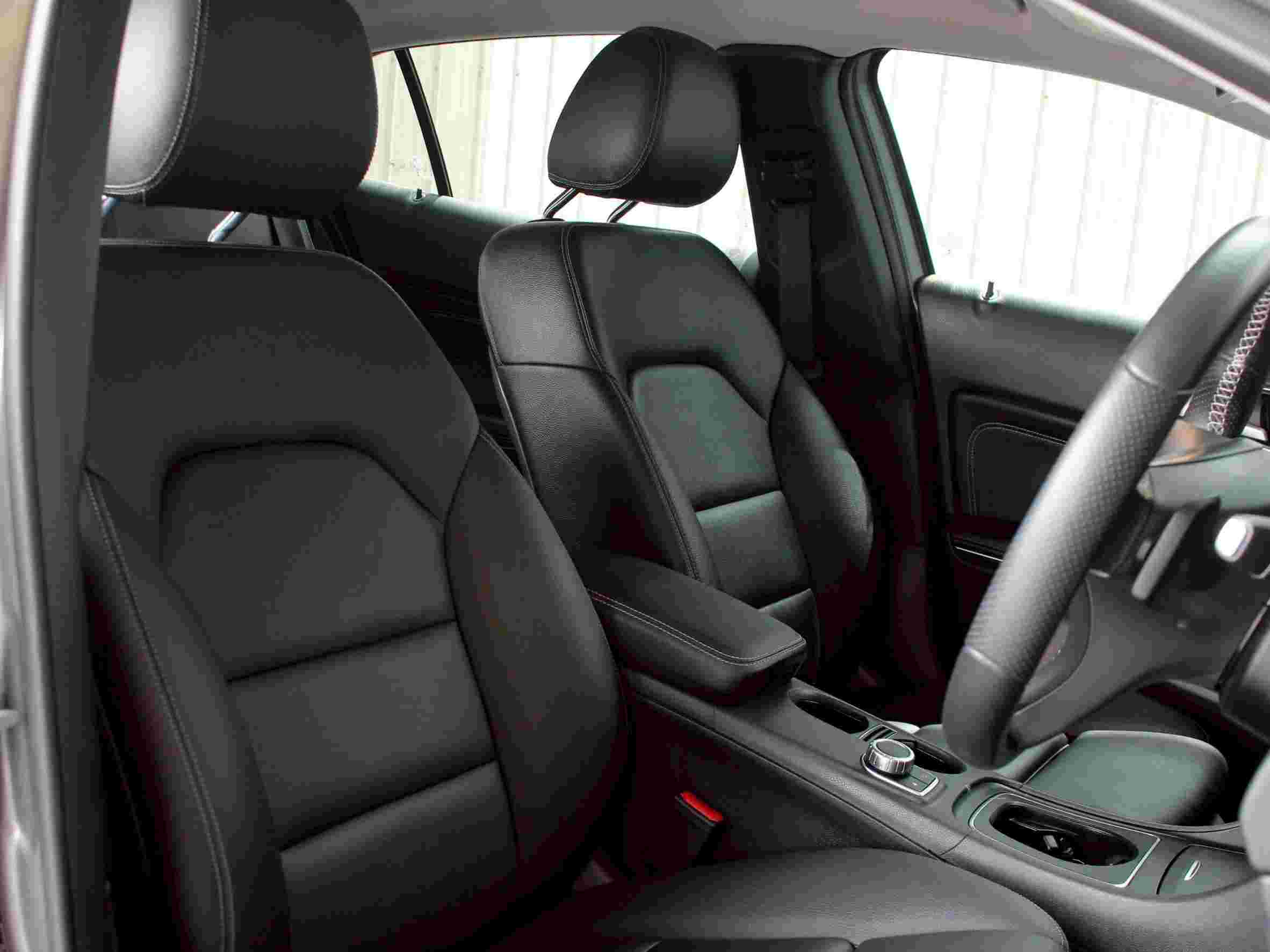 2017 BENZ GLA-CLASS 200